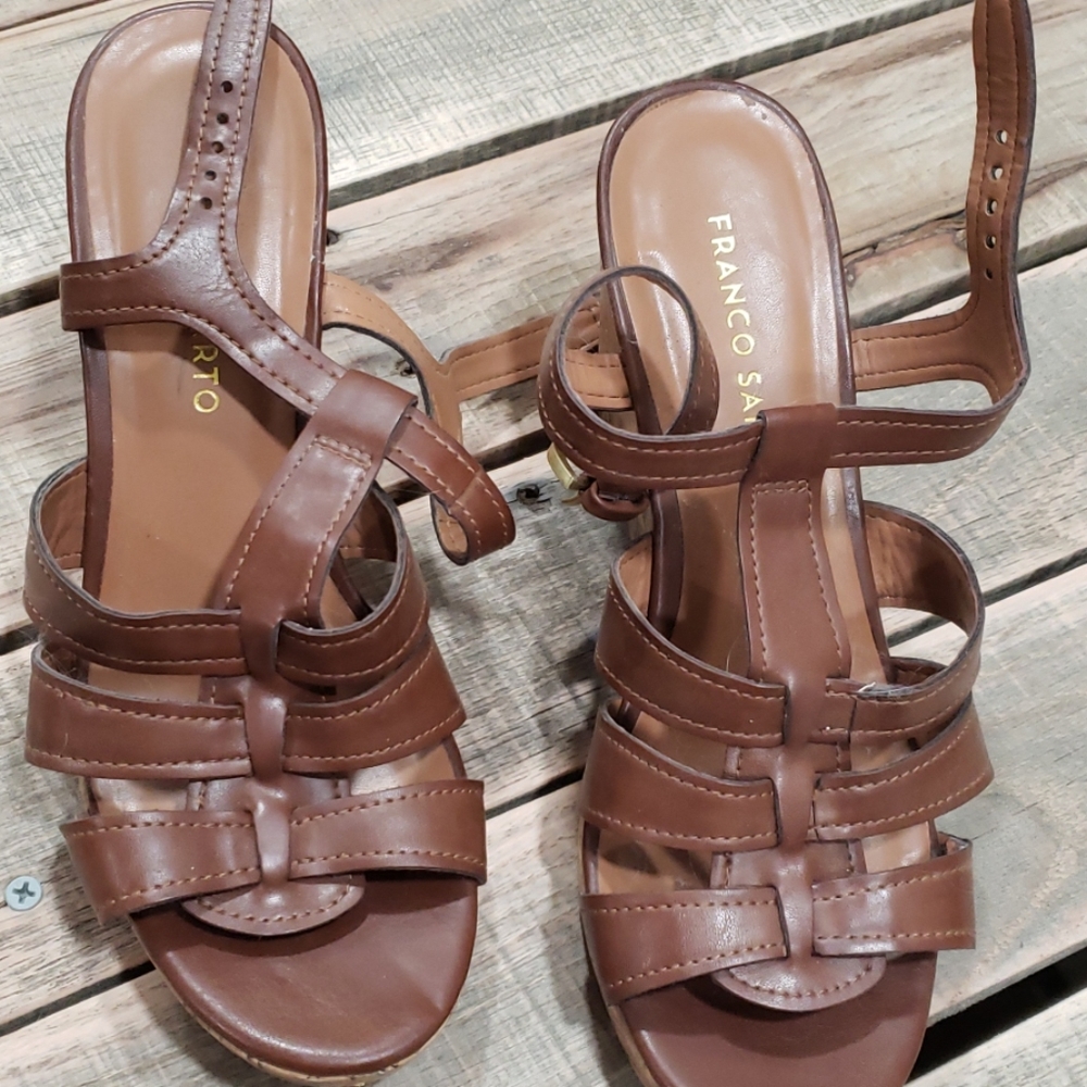 Wedge shoes